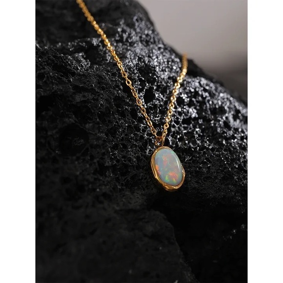 Vermeil Opal Necklace - Gold plated on stainless steel - Picture 4 of 12